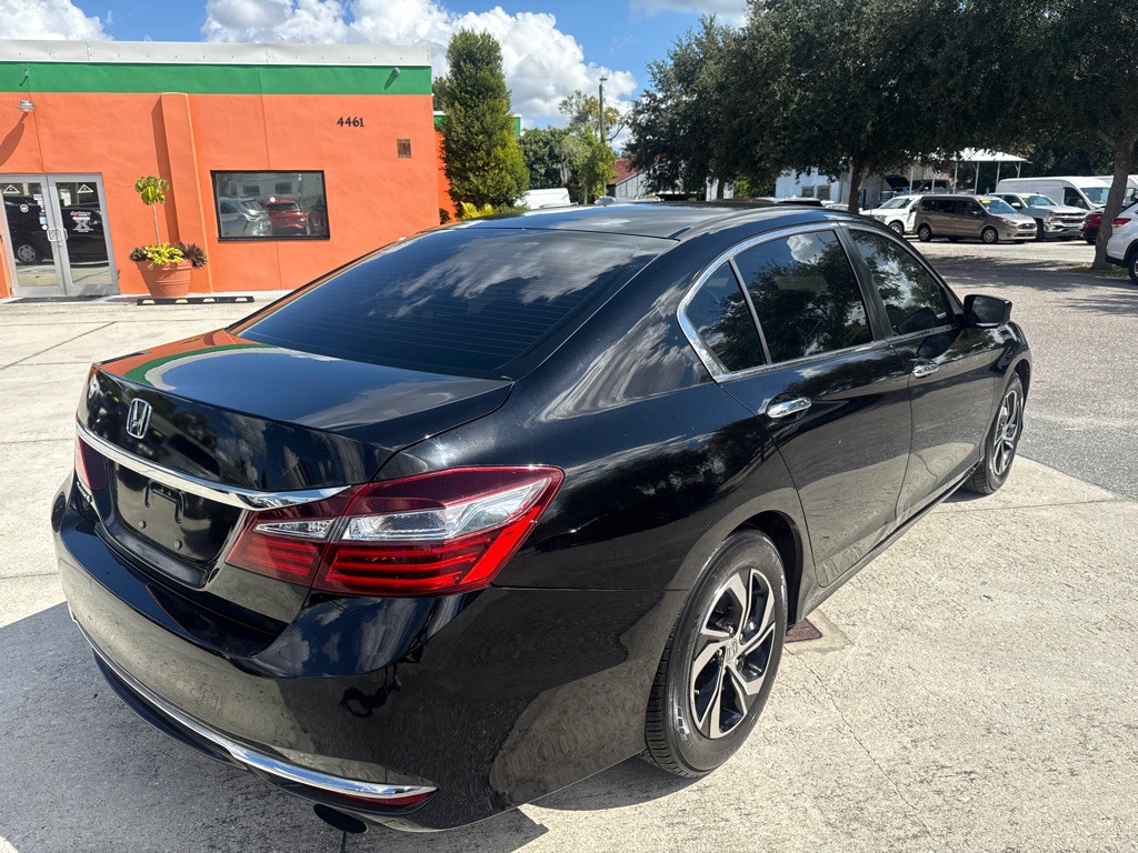 2017 Honda Accord Image 15