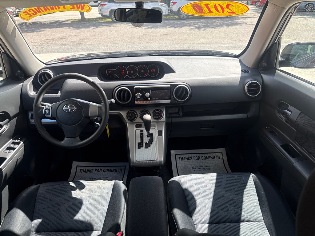 2011 Scion xB Image 11