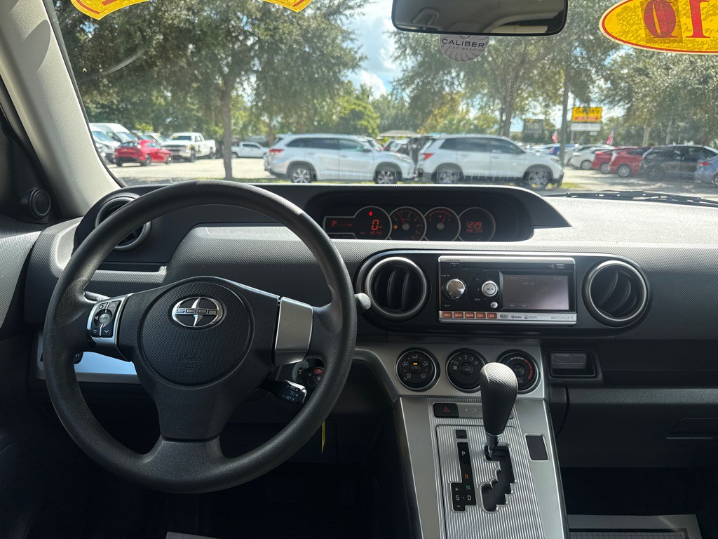 2011 Scion xB Image 12
