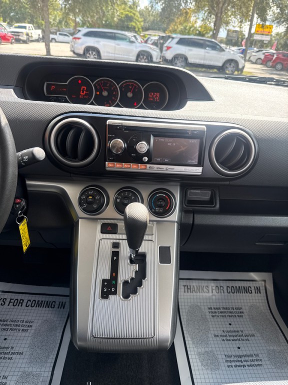 2011 Scion xB Image 13