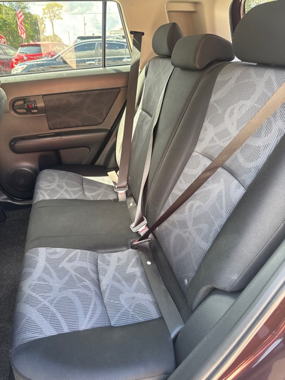 2011 Scion xB Image 22