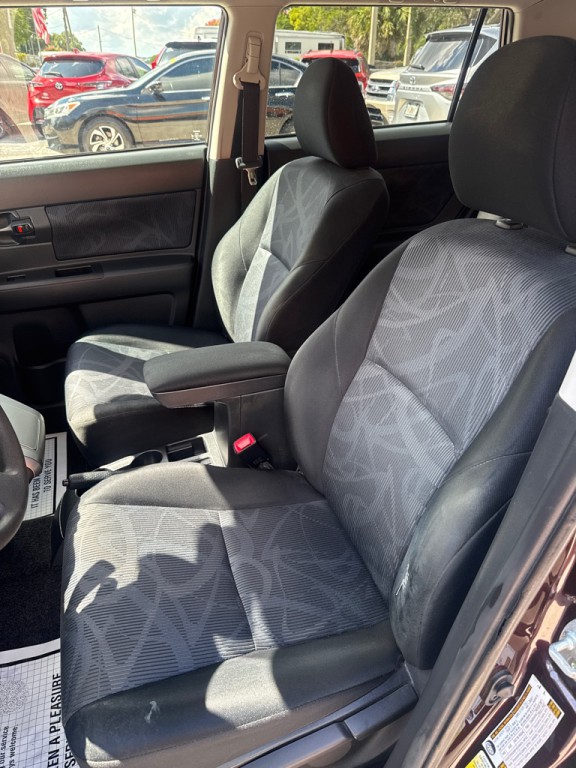 2011 Scion xB Image 24