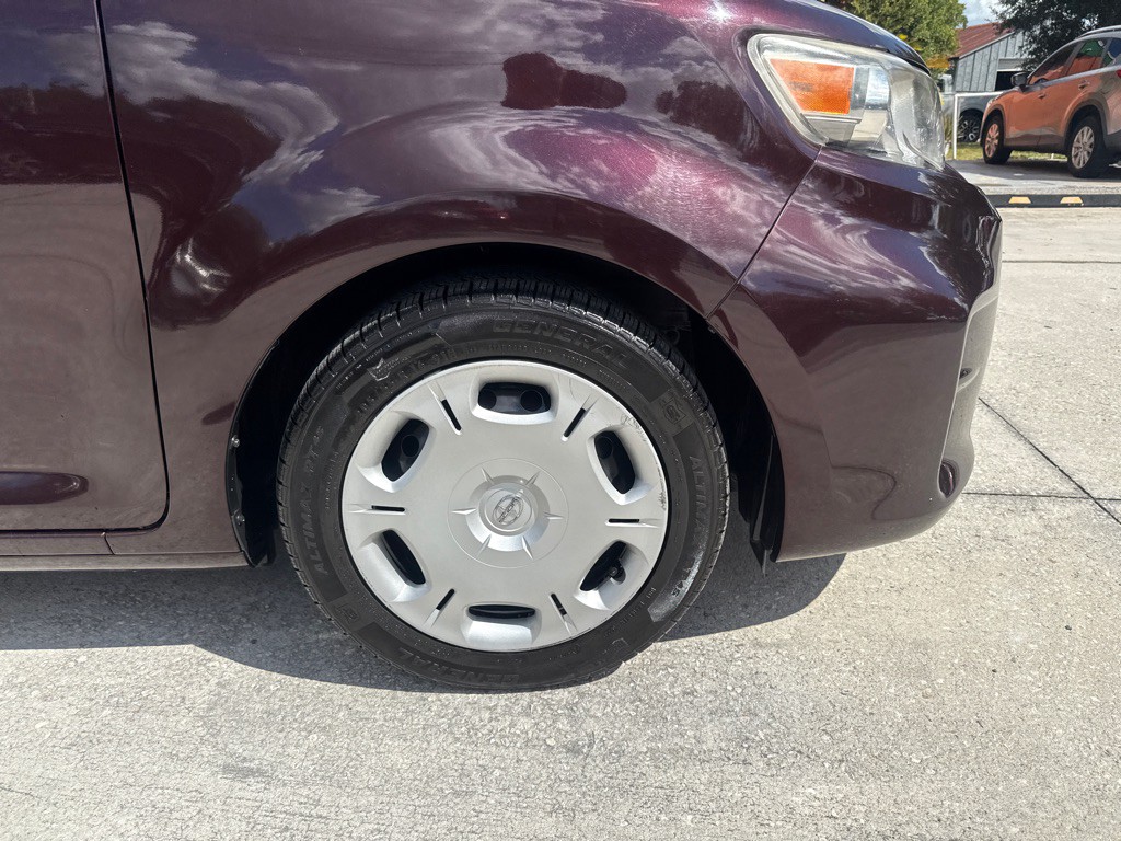 2011 Scion xB Image 5