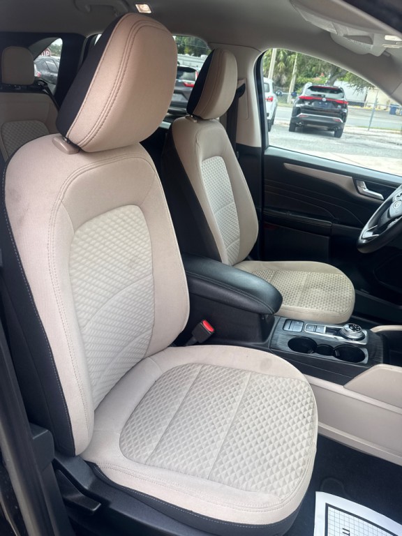 2021 Ford Escape Image 7