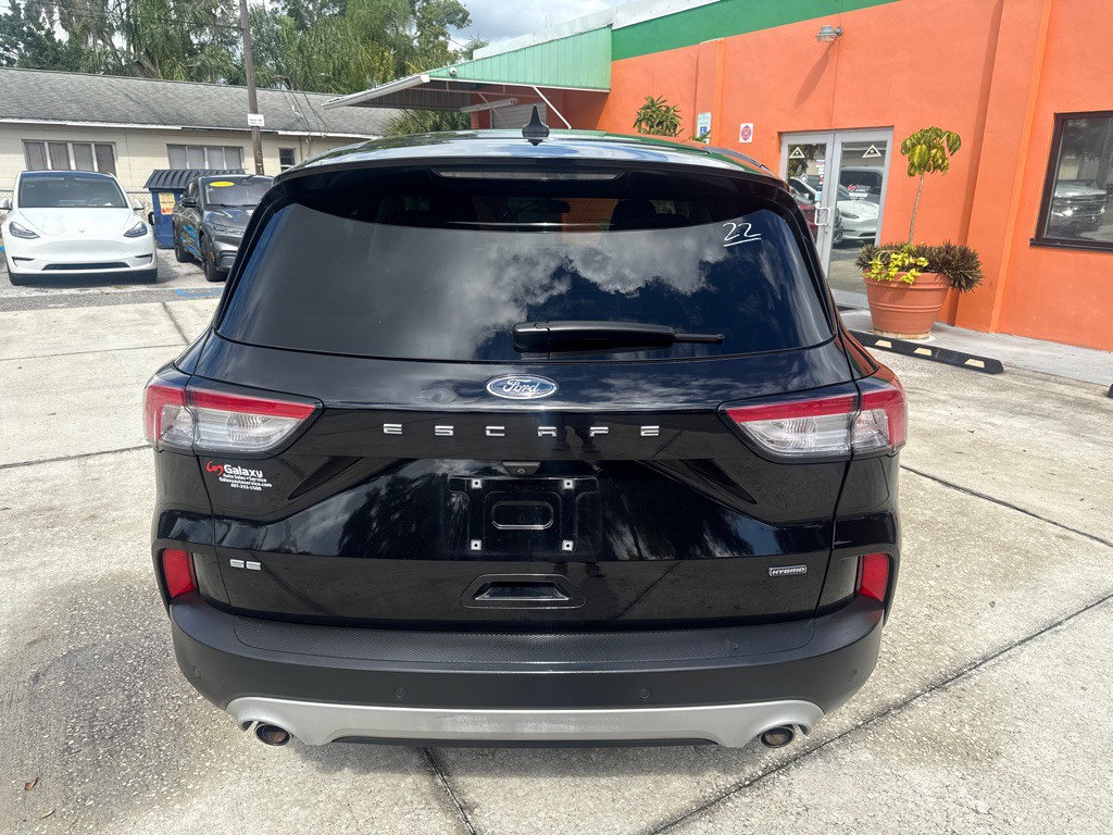 2021 Ford Escape Image 16