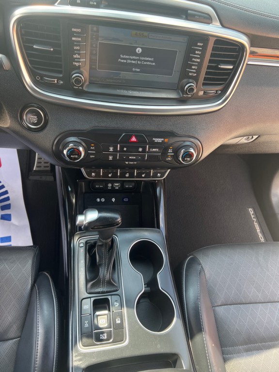 2017 Kia Sorento Image 14