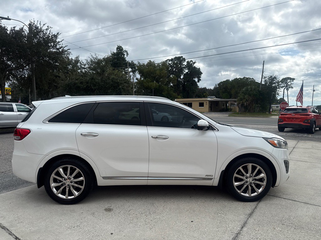 2017 Kia Sorento Image 28