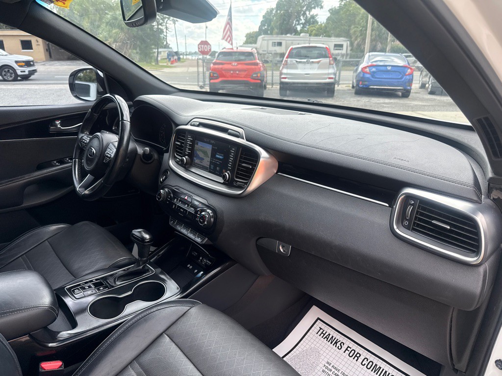 2017 Kia Sorento Image 31