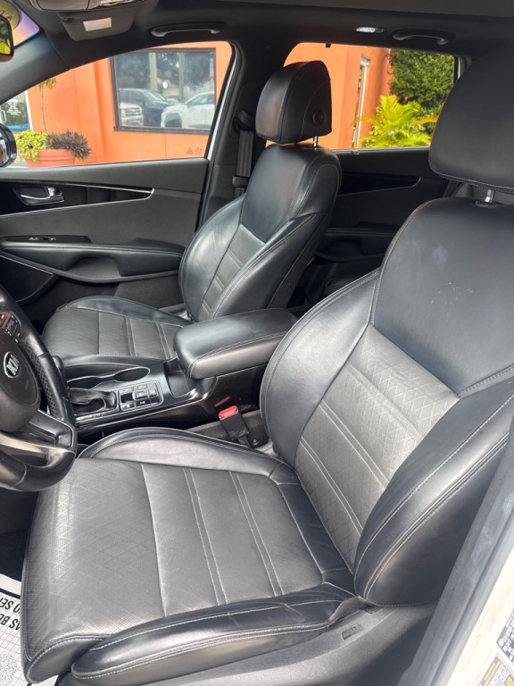 2017 Kia Sorento Image 48