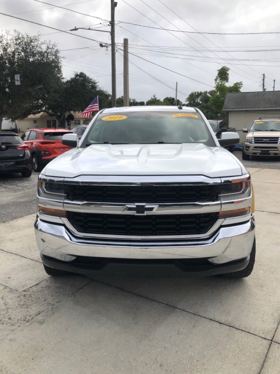 2019 Chevrolet Silverado 1500 Image 1
