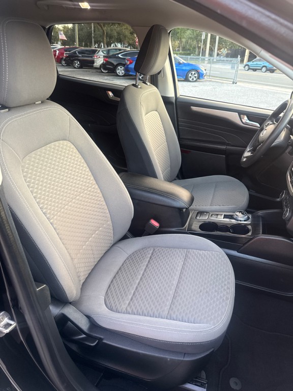 2021 Ford Escape Image 7