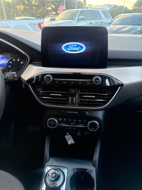 2021 Ford Escape Image 13