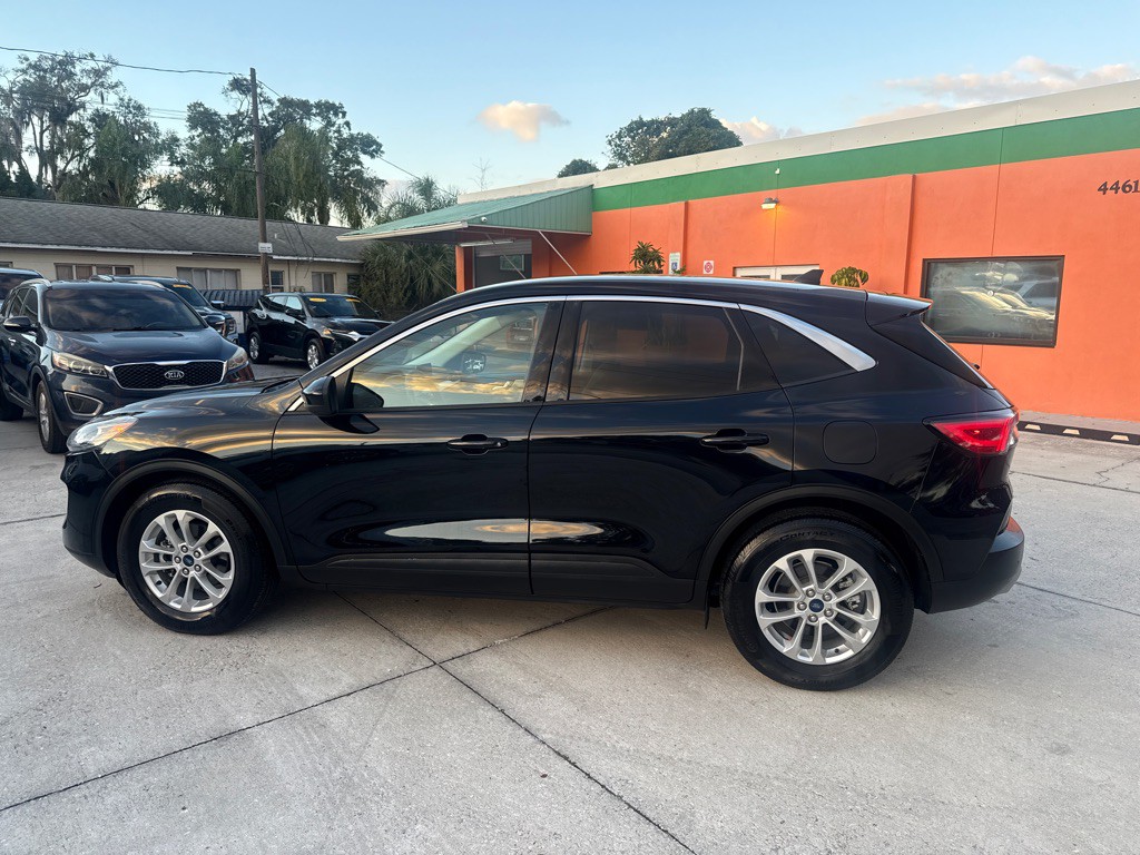 2021 Ford Escape Image 21