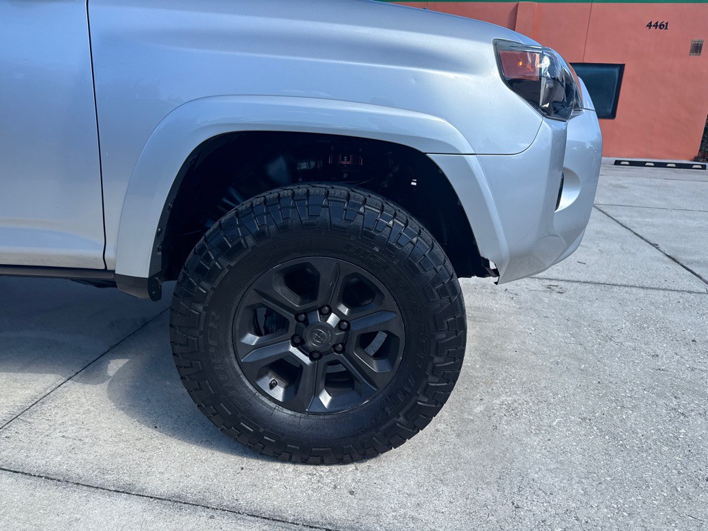 2018 Toyota 4Runner Image 4