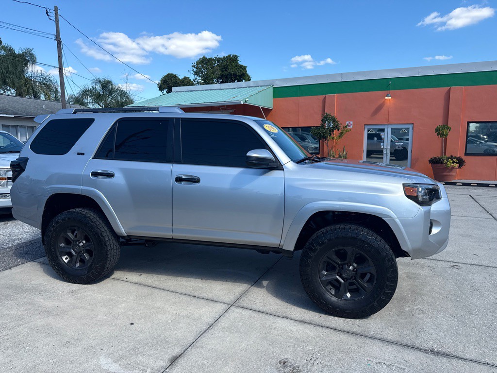 2018 Toyota 4Runner Image 5