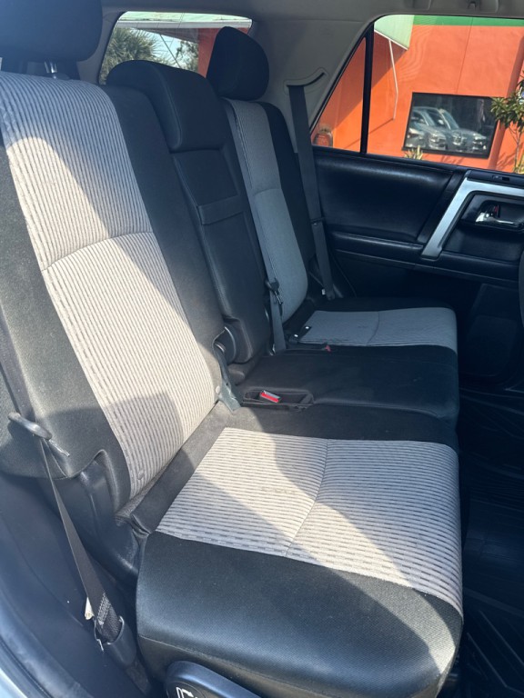 2018 Toyota 4Runner Image 10