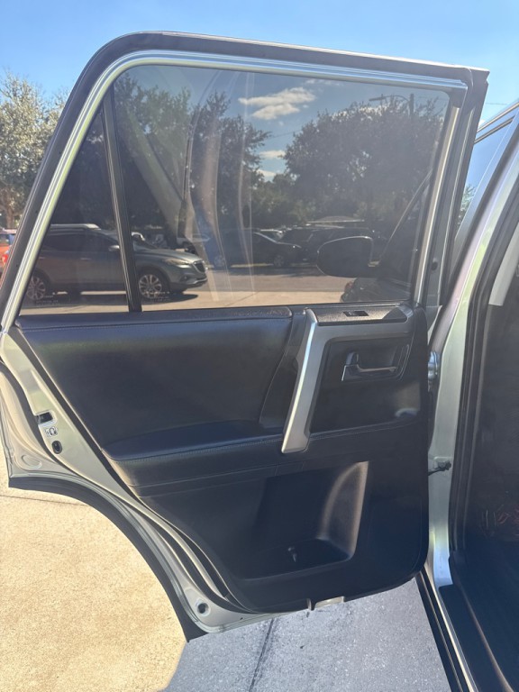 2018 Toyota 4Runner Image 20