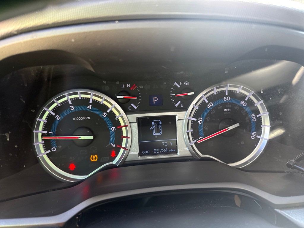 2018 Toyota 4Runner Image 25