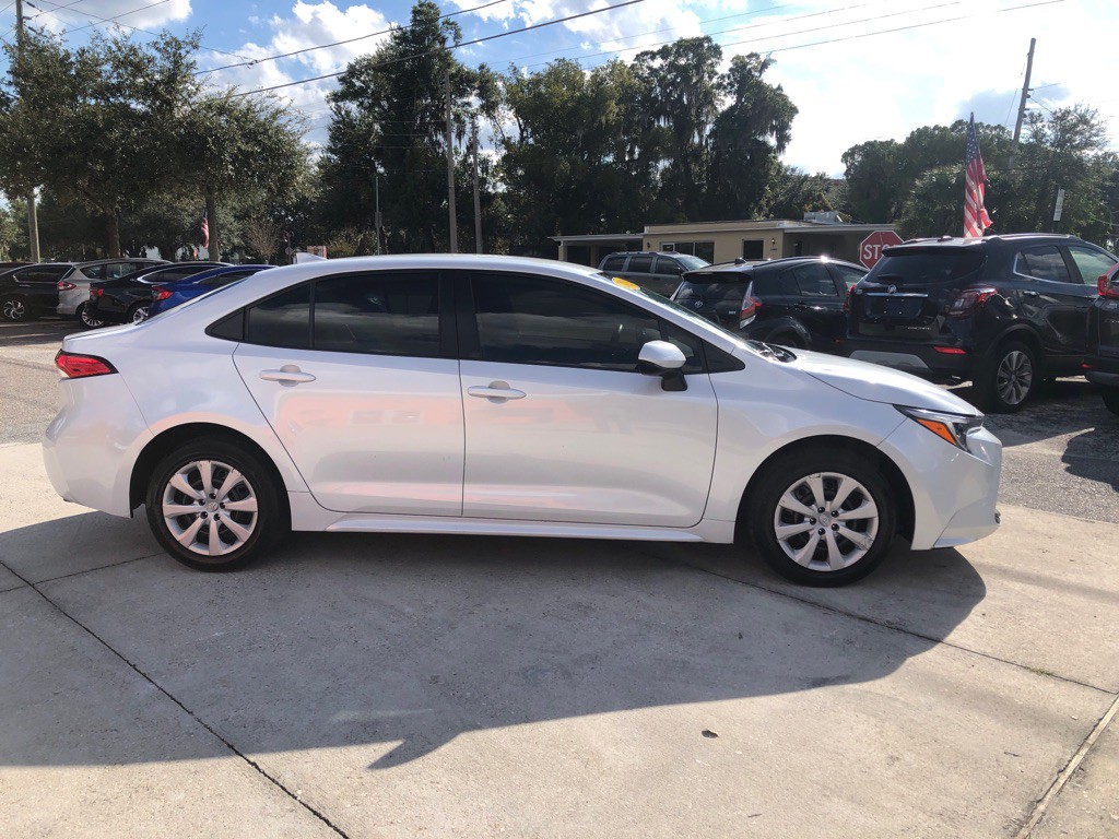 2023 Toyota Corolla Image 2