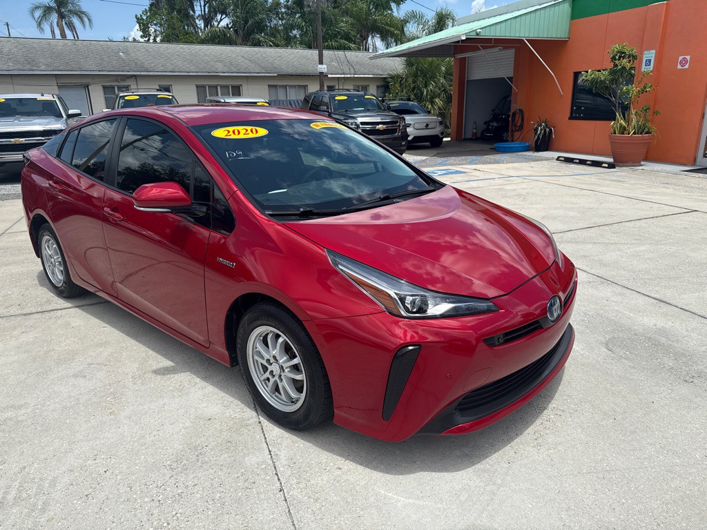 2020 Toyota Prius Image 3