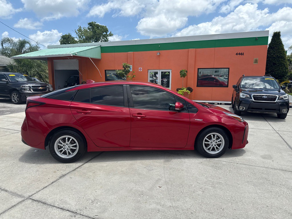 2020 Toyota Prius Image 5