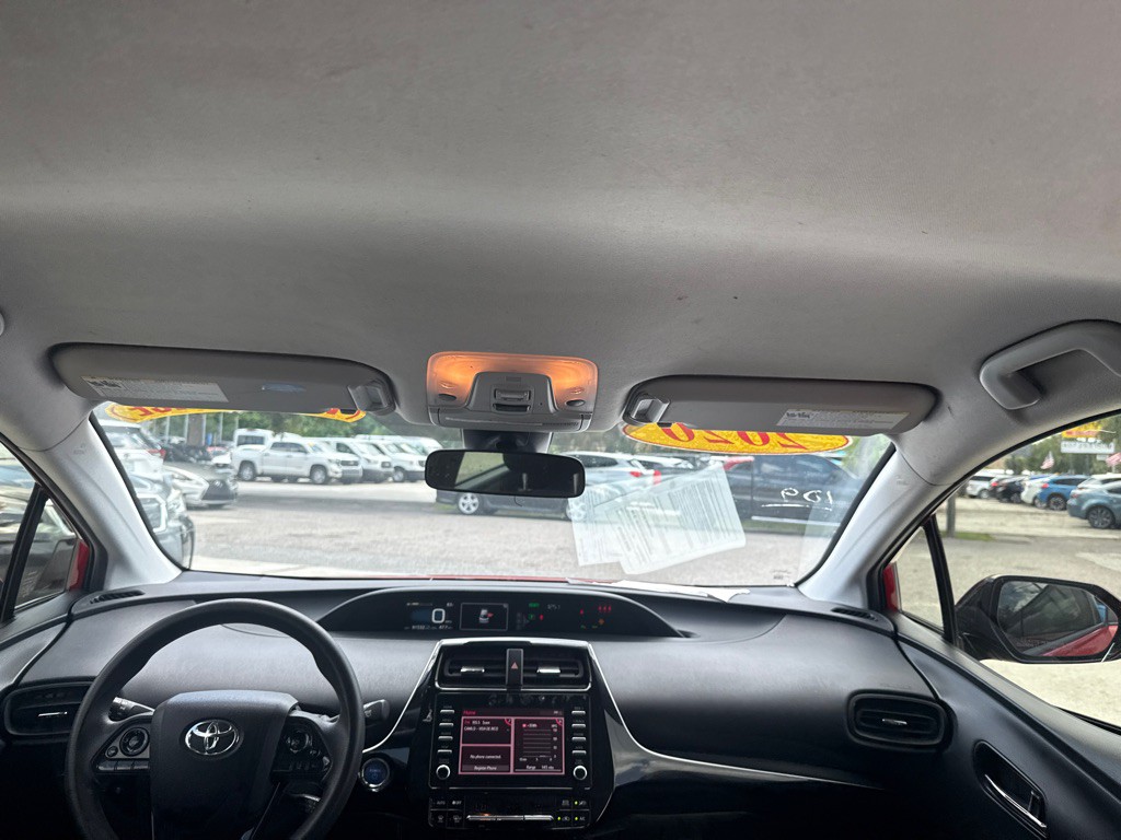2020 Toyota Prius Image 14