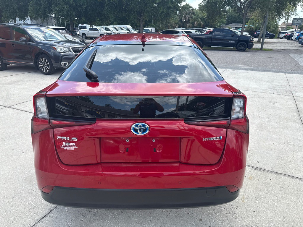 2020 Toyota Prius Image 16