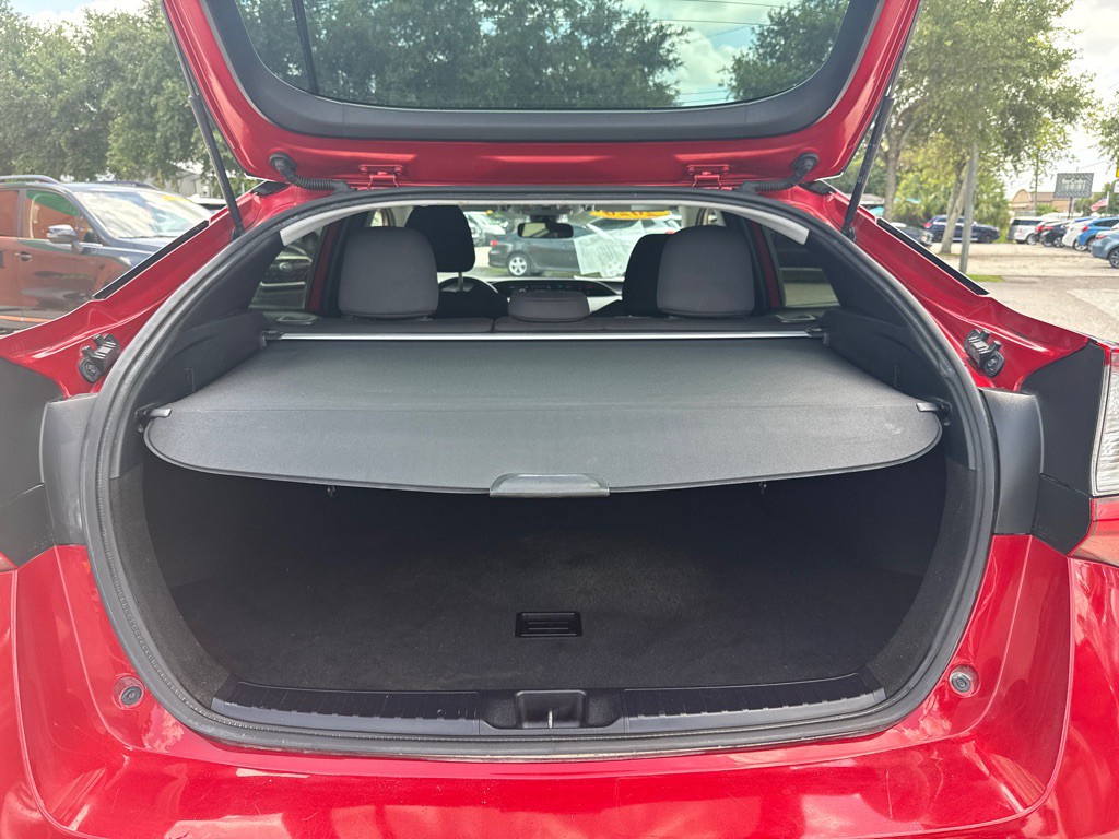 2020 Toyota Prius Image 18