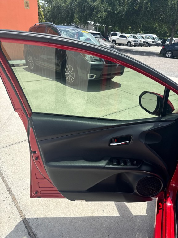 2020 Toyota Prius Image 25