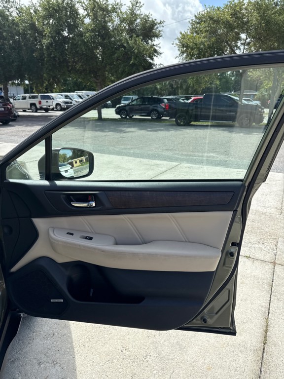 2019 Subaru Outback Image 6