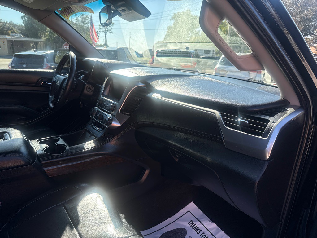 2017 Chevrolet Tahoe Image 8