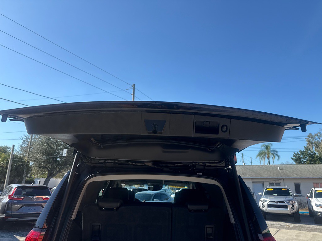 2017 Chevrolet Tahoe Image 20