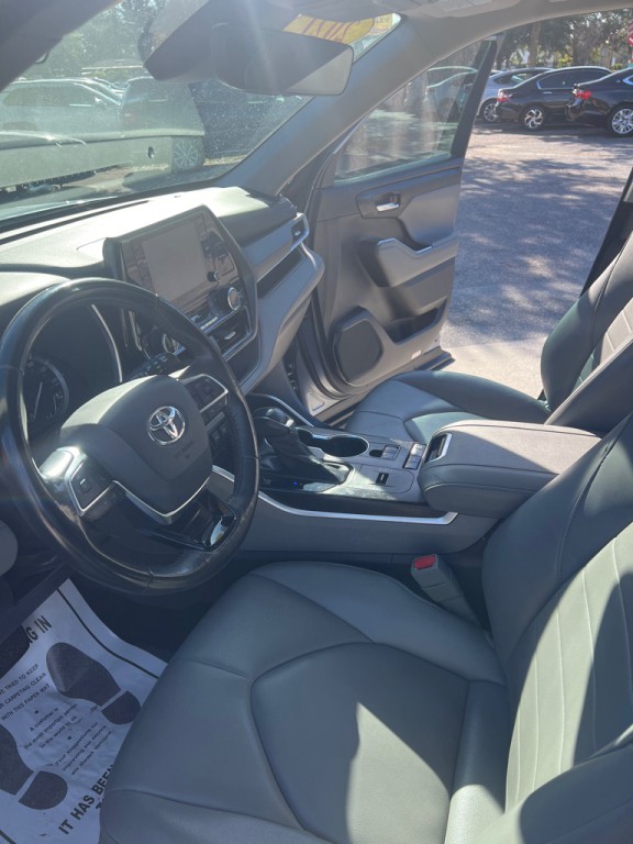 2021 Toyota Highlander Image 7