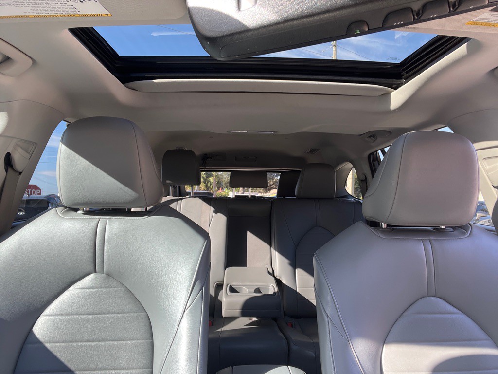 2021 Toyota Highlander Image 12