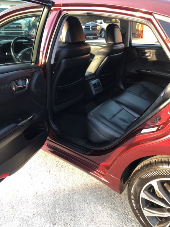 2017 Toyota Avalon Image 7