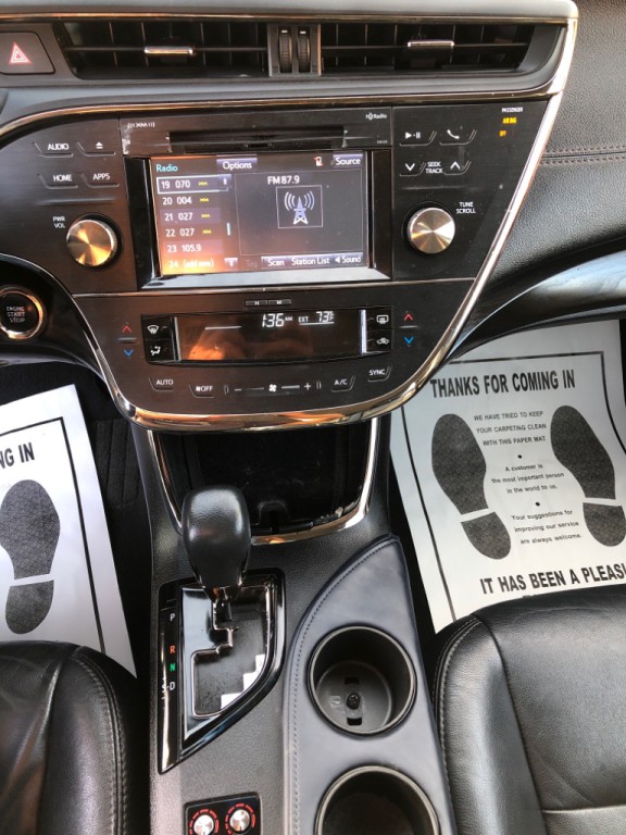 2017 Toyota Avalon Image 14