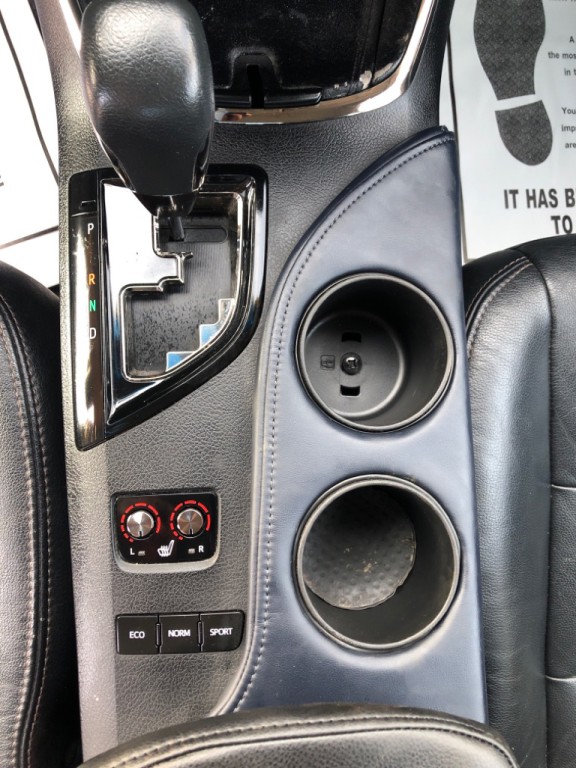 2017 Toyota Avalon Image 25