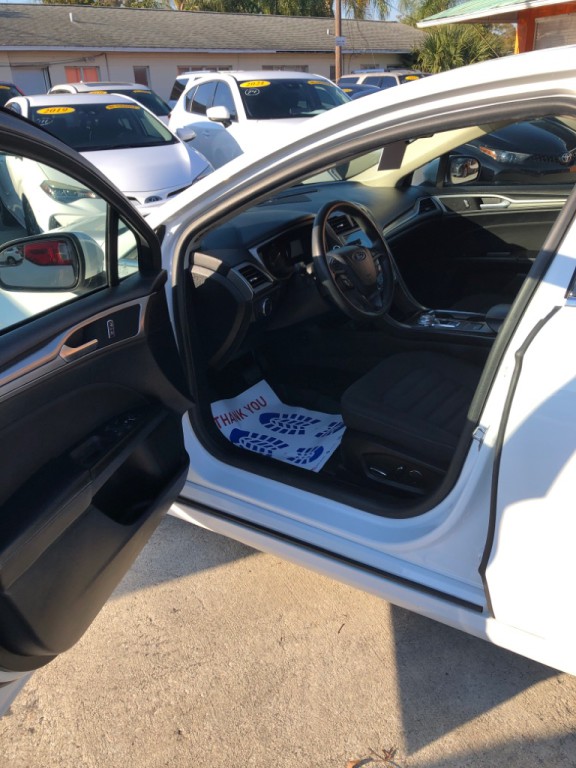 2018 Ford Fusion Image 6