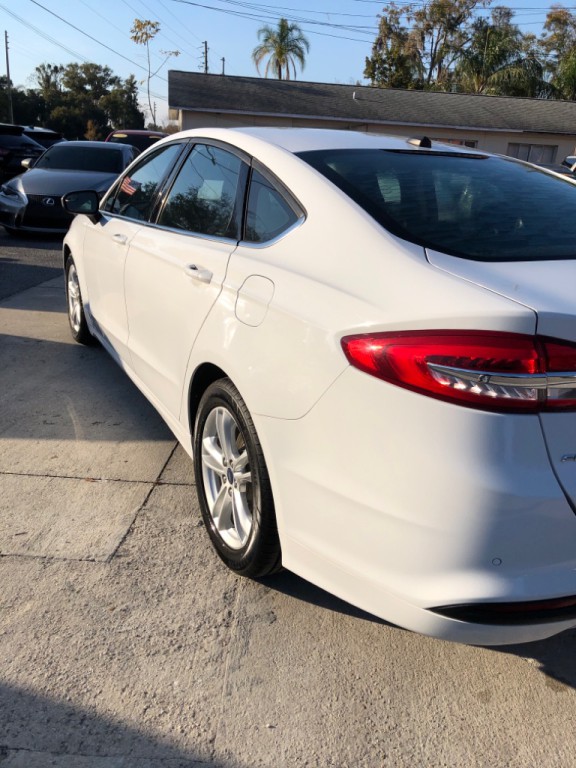 2018 Ford Fusion Image 18