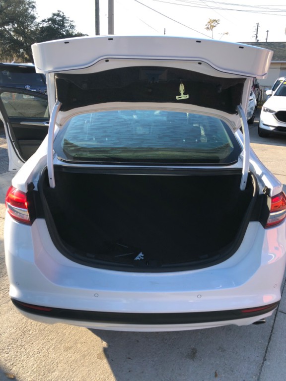 2018 Ford Fusion Image 19