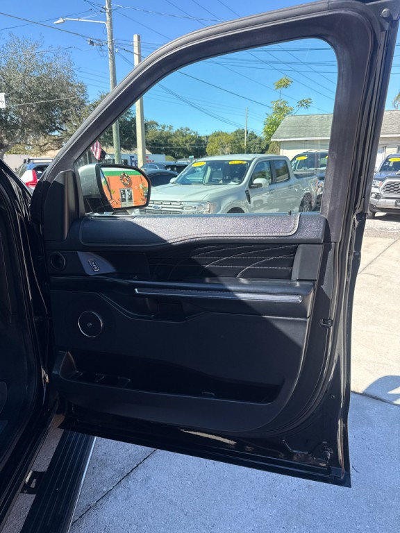 2018 Ford Expedition Image 8