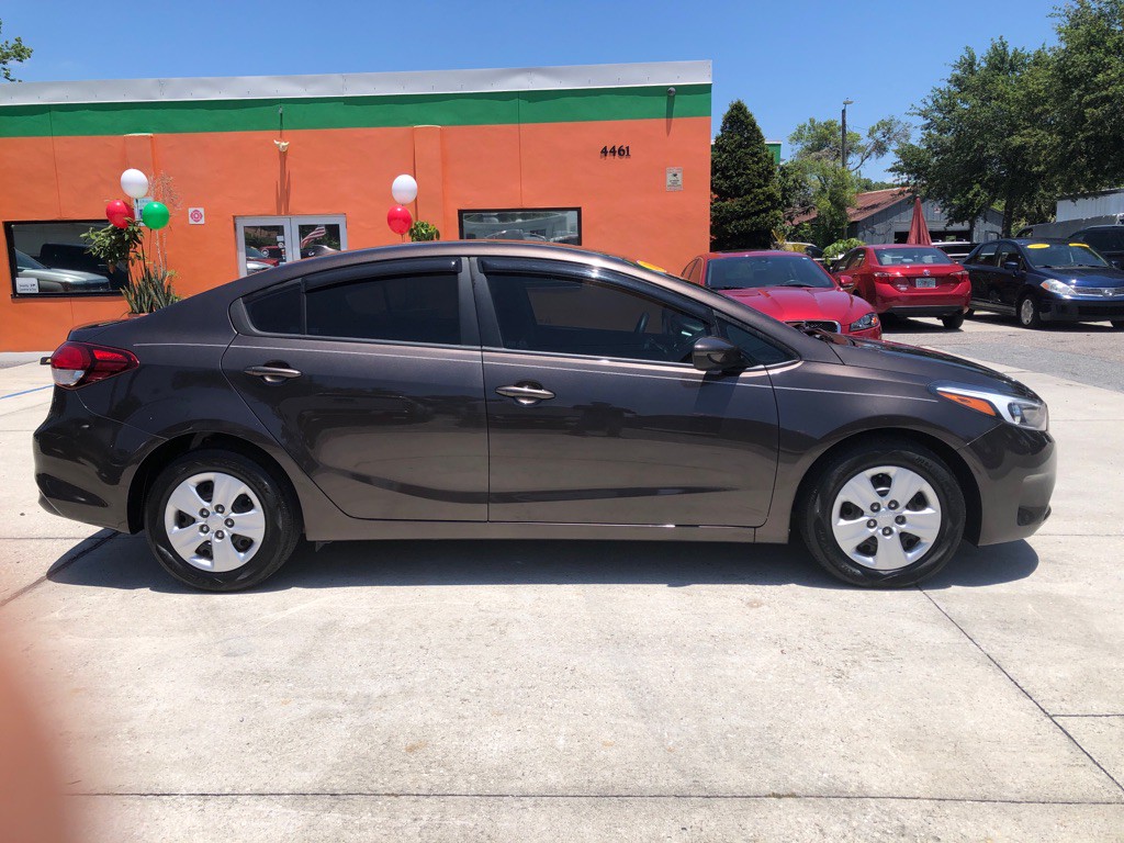 2018 Kia Forte Image 3