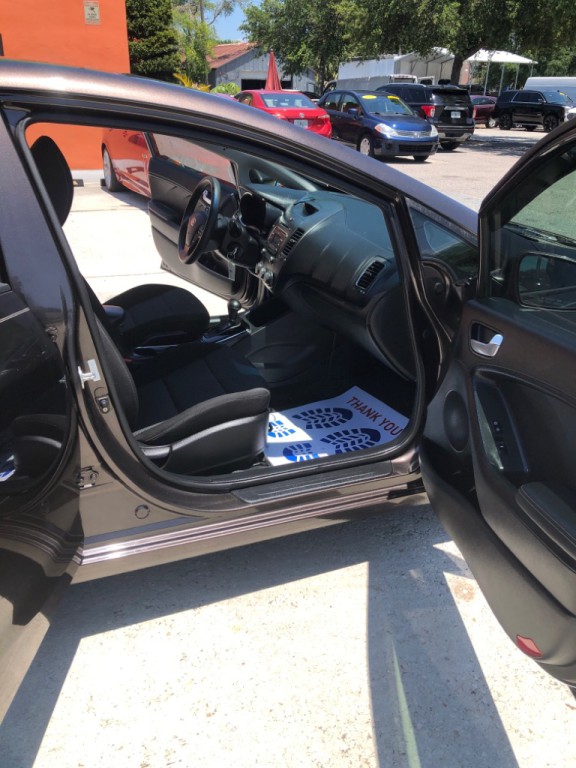 2018 Kia Forte Image 12