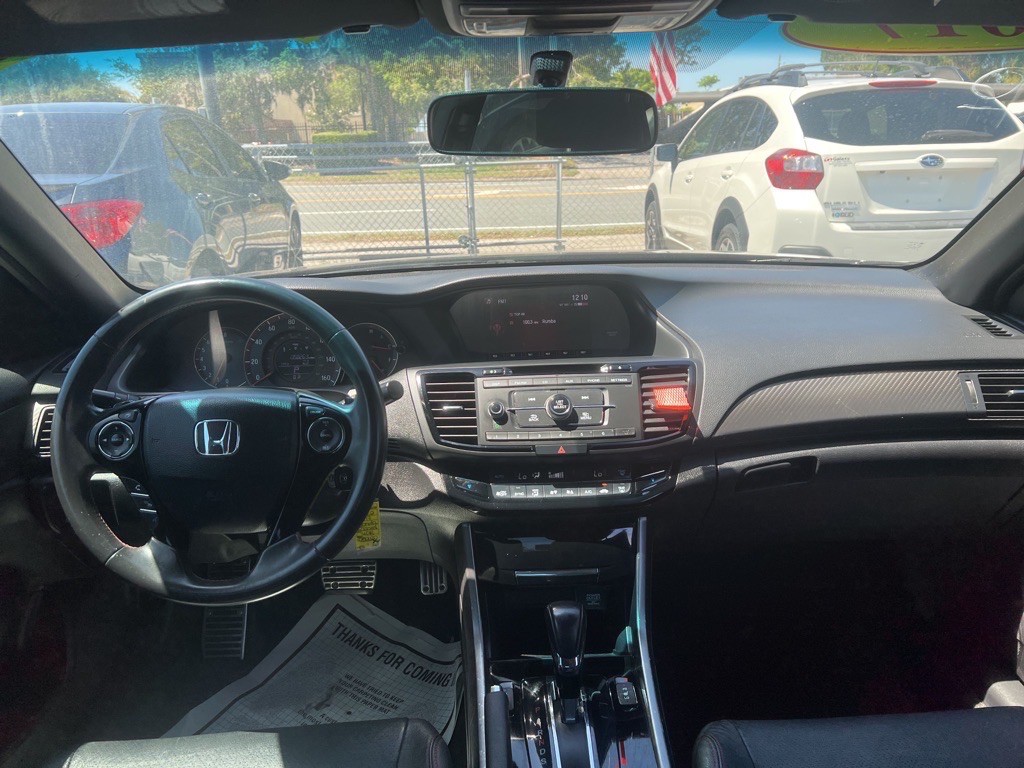 2017 Honda Accord Image 4