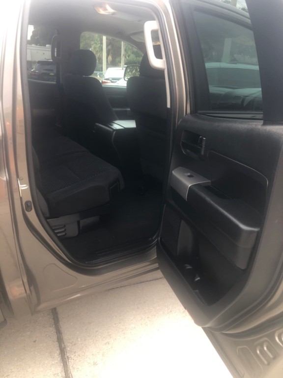 2013 Toyota Tundra Image 9