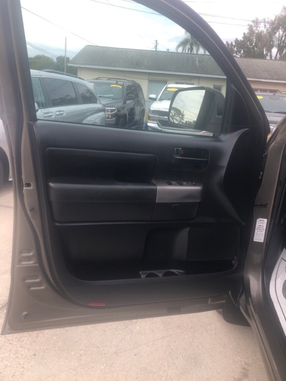 2013 Toyota Tundra Image 11