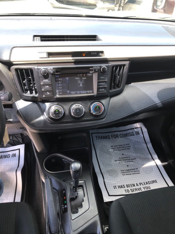 2017 Toyota Rav4 Image 11