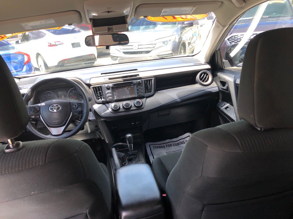 2017 Toyota Rav4 Image 12