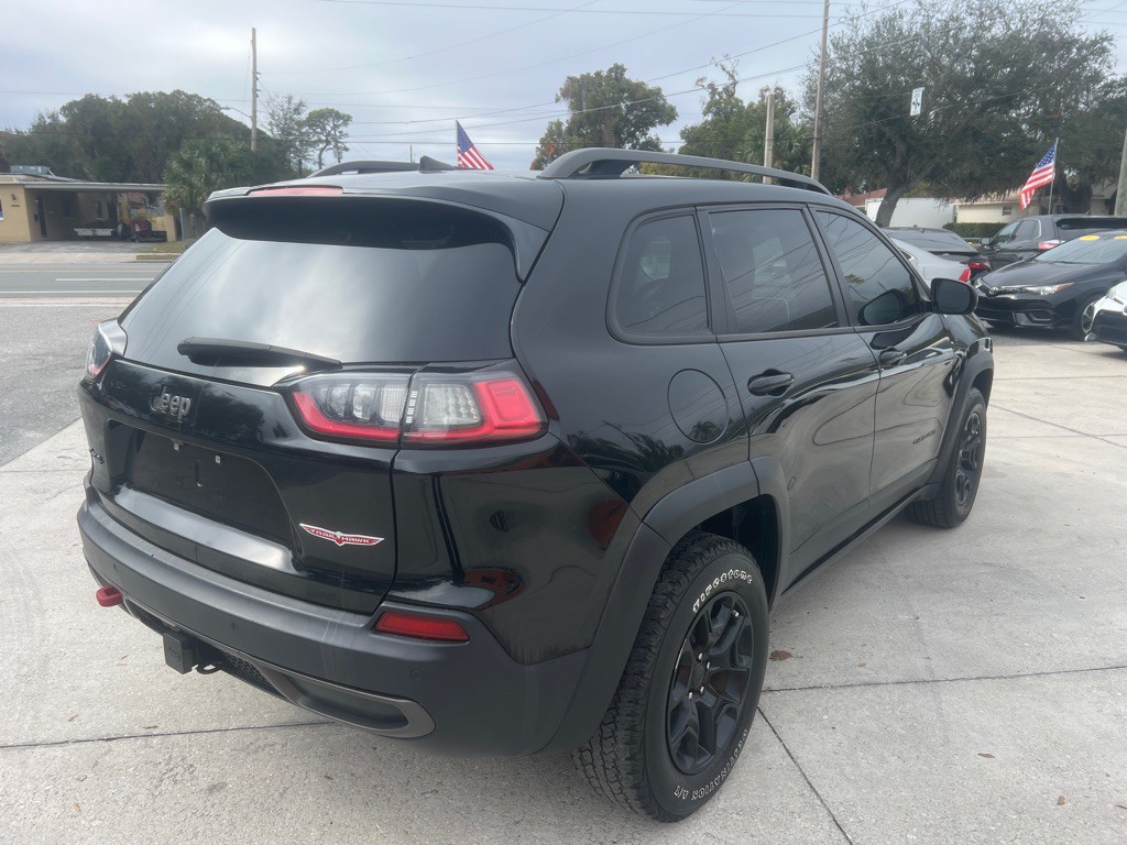 2019 Jeep Cherokee Image 14