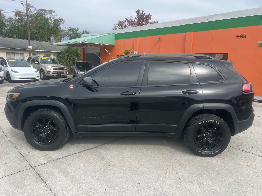 2019 Jeep Cherokee Image 19